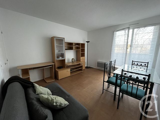 Appartement F2 à louer - 2 pièces - 30.87 m2 - PAU - 64 - AQUITAINE - Century 21 O.C.I. Immobilier